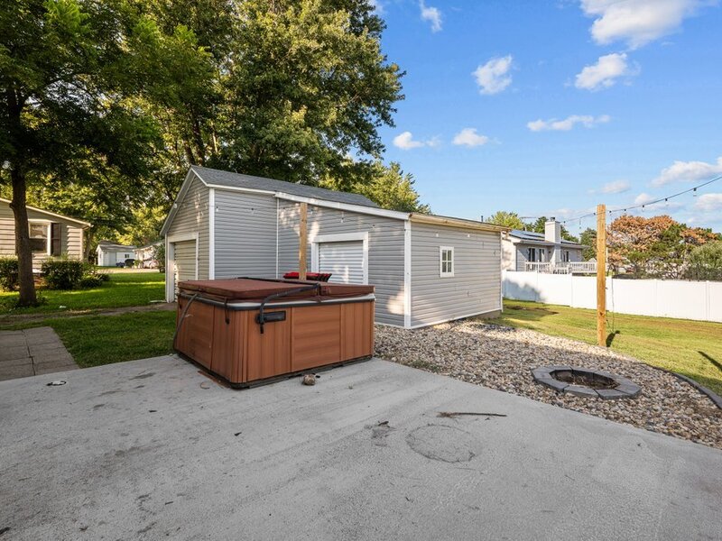 1304 Se 2nd Avenue Aledo IL 61231