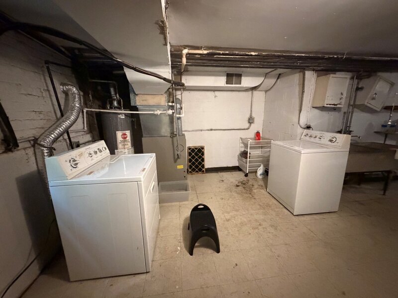 6338 N Kedzie Avenue Chicago IL 60659