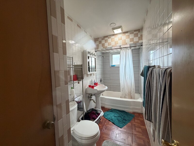 6338 N Kedzie Avenue Chicago IL 60659
