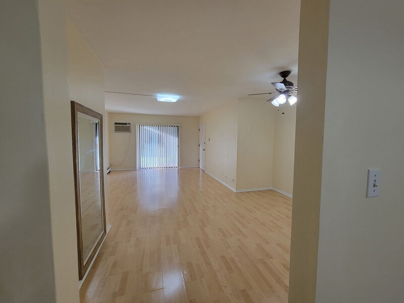 10423 Dearlove Road Glenview IL 60025
