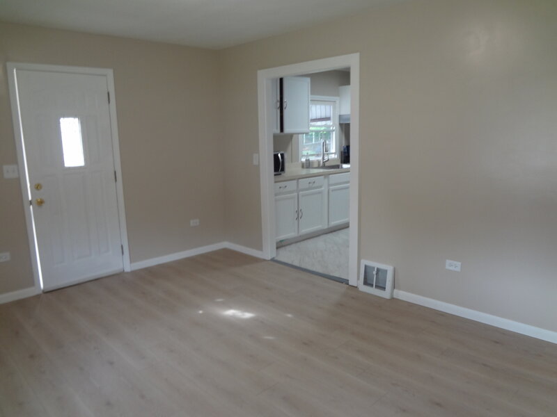 379 E Lincoln Street Sycamore IL 60178