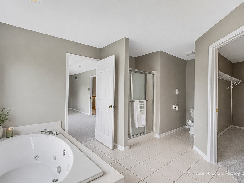 1925 Danube Way Bolingbrook IL 60490
