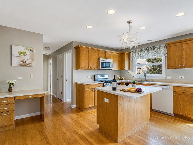 1925 Danube Way Bolingbrook IL 60490