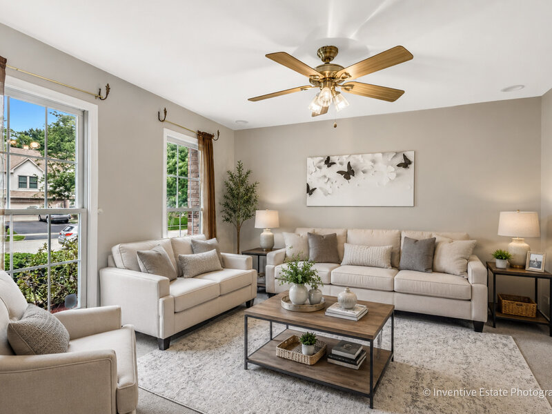 1925 Danube Way Bolingbrook IL 60490