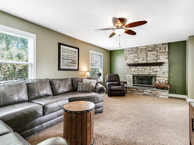 792 Brandt Drive Lake In The Hills IL 60156
