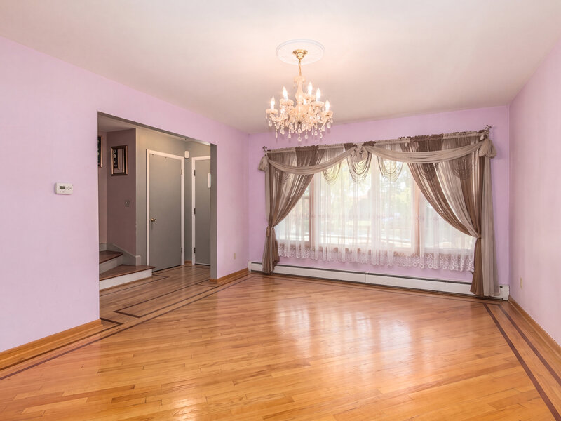 2950 Briarwood Drive Mount Prospect IL 60056