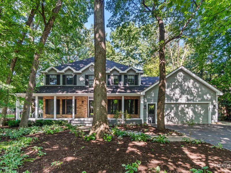 506 Pin Oak Court St. Charles IL 60174