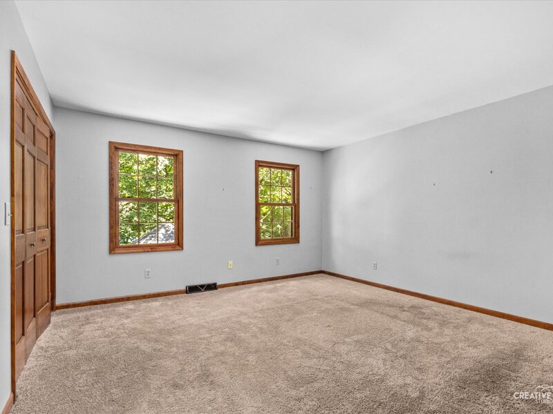 506 Pin Oak Court St. Charles IL 60174