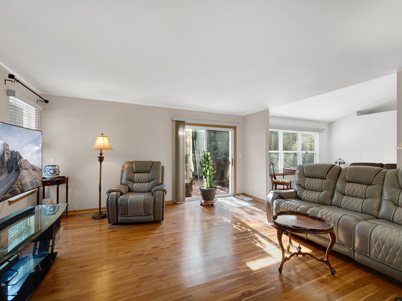 2080 Stephen Street Aurora IL 60502