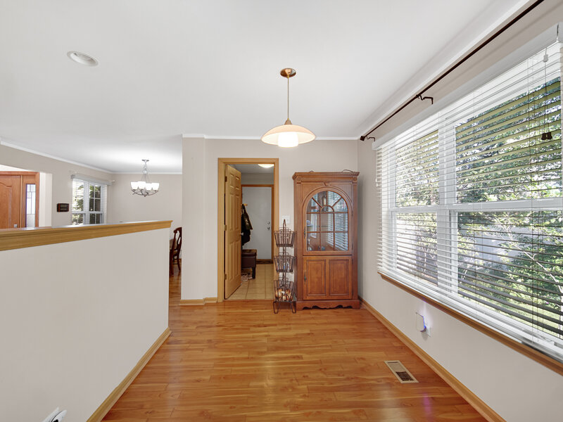 2080 Stephen Street Aurora IL 60502