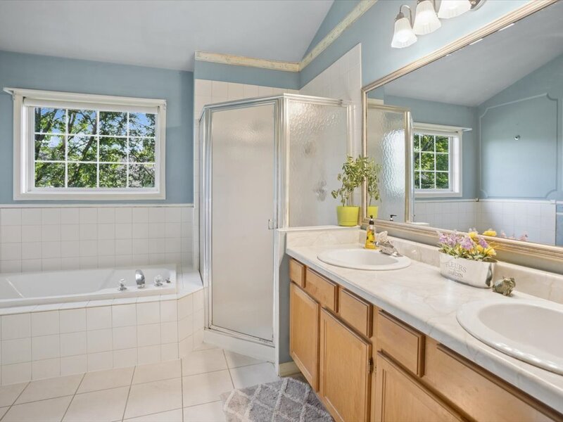 174 Merriford Lane Roselle IL 60172