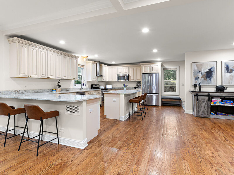 6552 N Oxford Avenue Chicago IL 60631