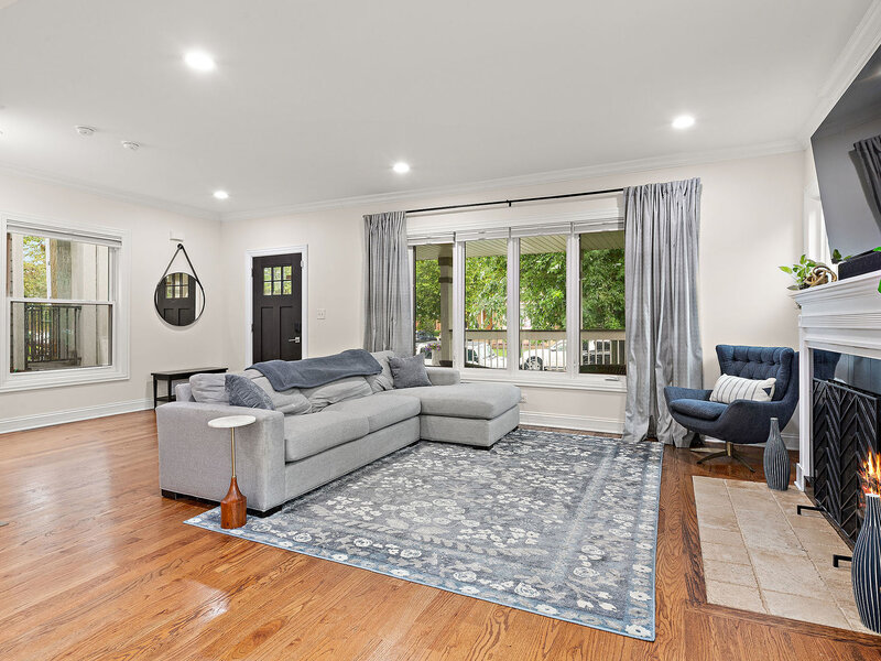 6552 N Oxford Avenue Chicago IL 60631