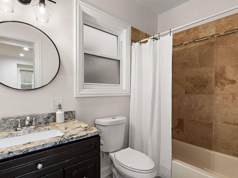 6552 N Oxford Avenue Chicago IL 60631