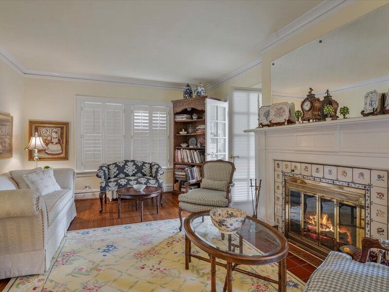 220 Maple Avenue Wilmette IL 60091