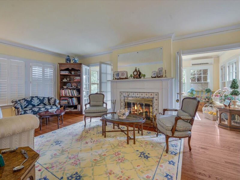 220 Maple Avenue Wilmette IL 60091