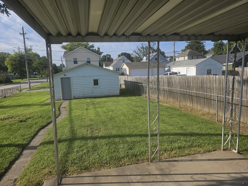556 24th Avenue Moline IL 61265