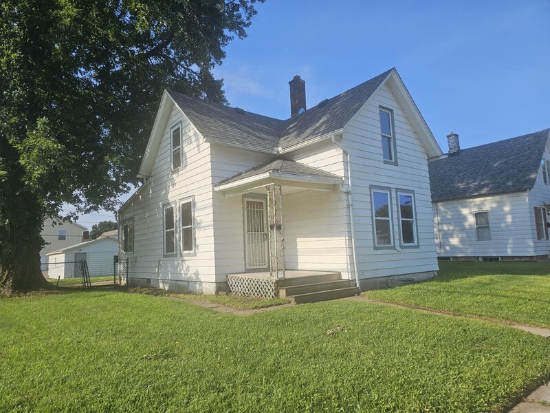 556 24th Avenue Moline IL 61265