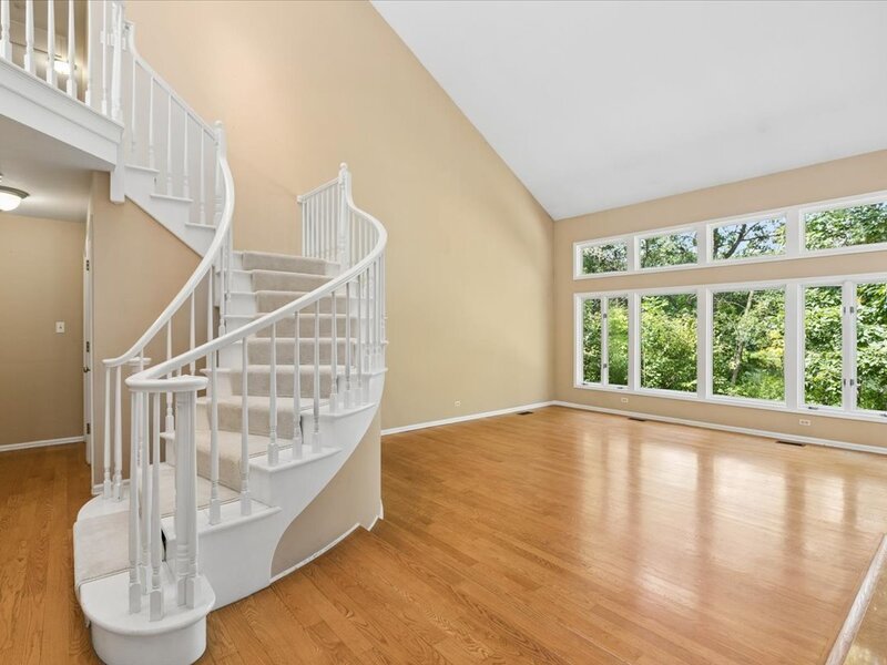 30 Brierfield Court Lake Bluff IL 60044