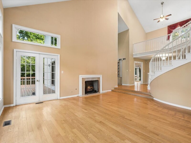 30 Brierfield Court Lake Bluff IL 60044