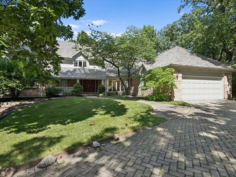 30 Brierfield Court Lake Bluff IL 60044