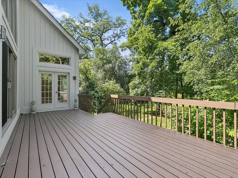 30 Brierfield Court Lake Bluff IL 60044