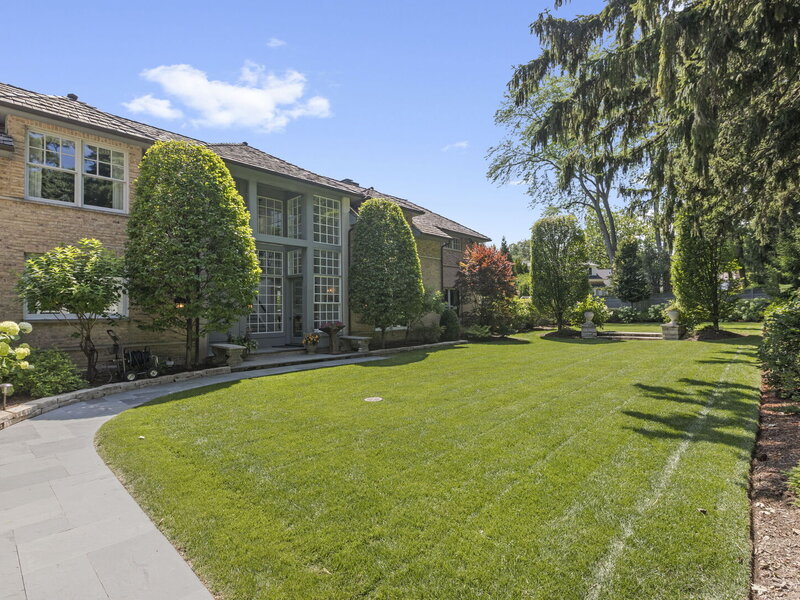 1177 Edgewood Road Lake Forest IL 60045