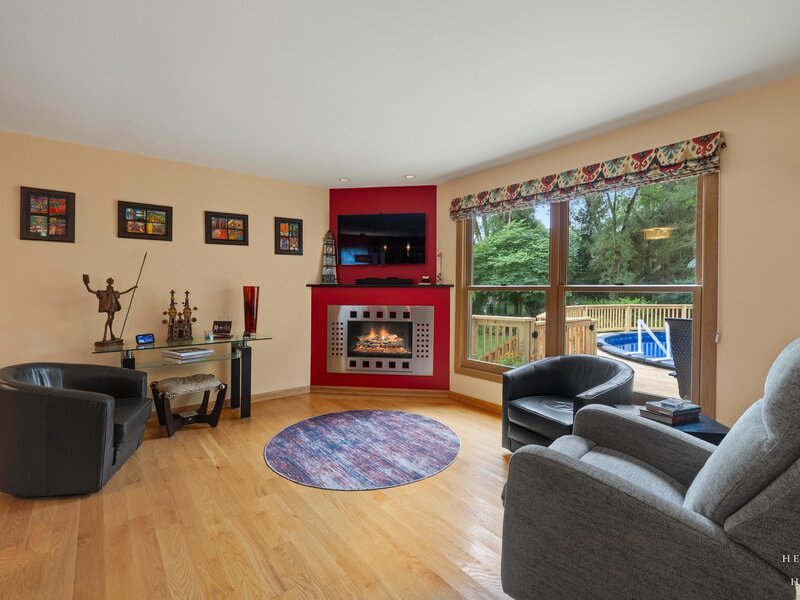 400 Old Hunt Road Fox River Grove IL 60021
