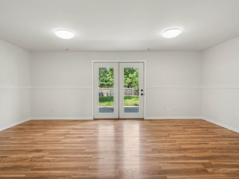 945 Surrey Court Joliet IL 60431
