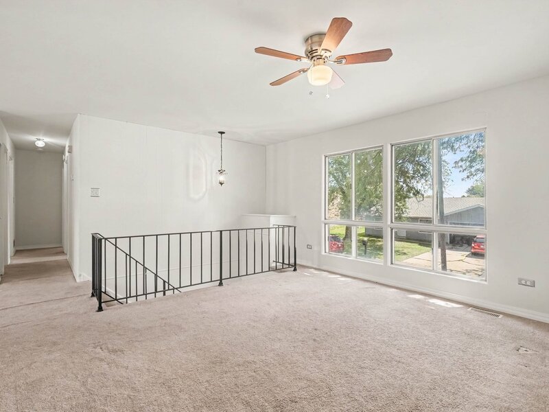 945 Surrey Court Joliet IL 60431