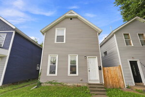 Photo of 1427 W 4th Street Davenport IA 52802