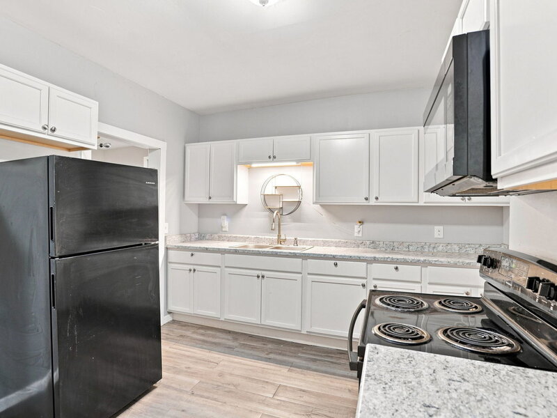 1427 W 4th Street Davenport IA 52802