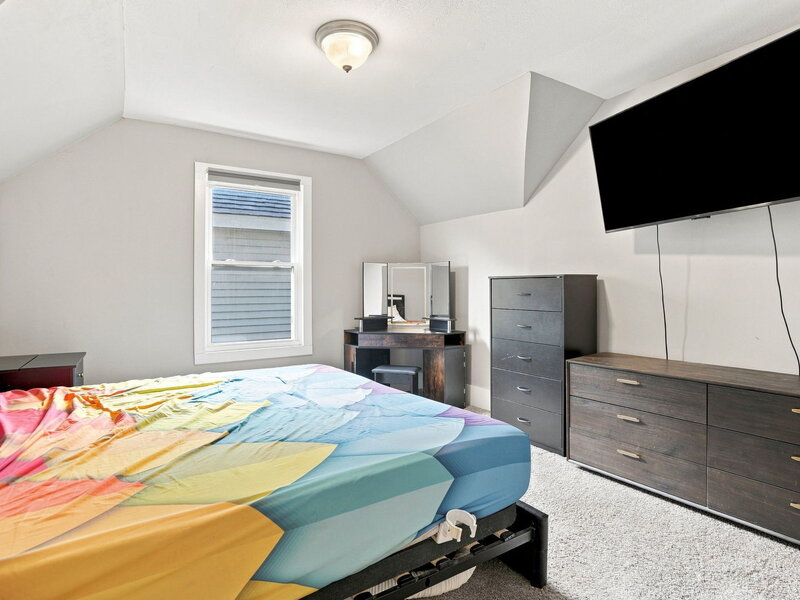 1427 W 4th Street Davenport IA 52802