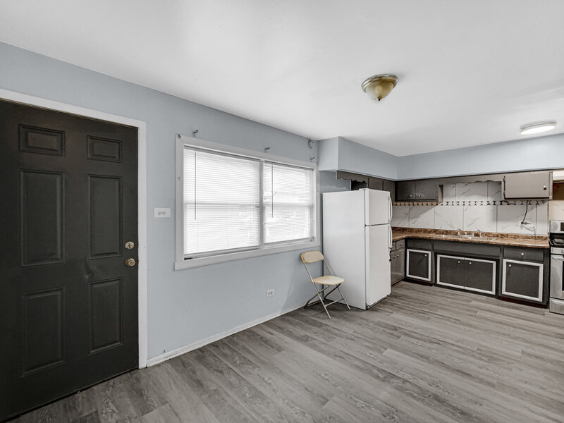 2303 E 100th Street Chicago IL 60617