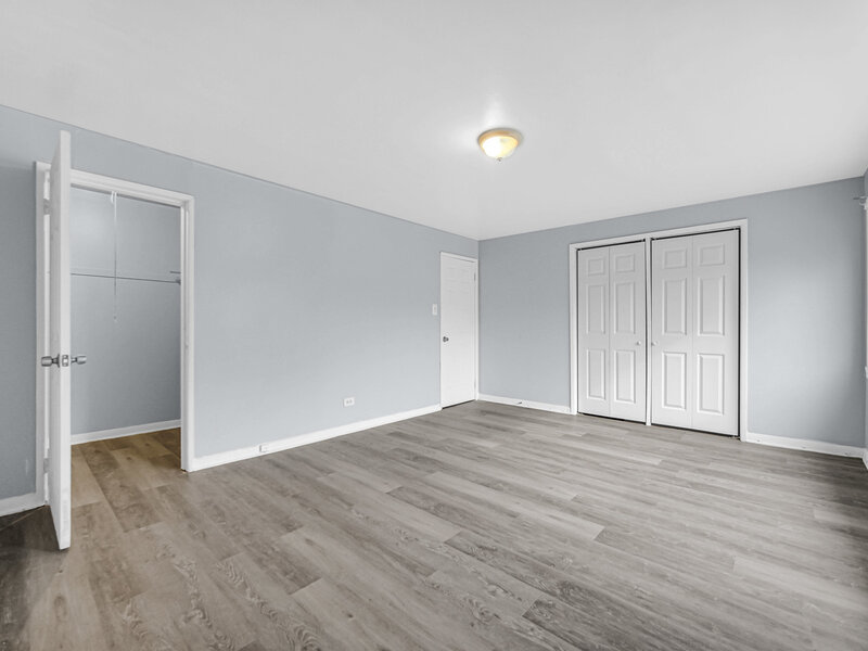 2303 E 100th Street Chicago IL 60617