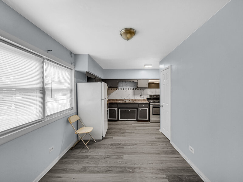 2303 E 100th Street Chicago IL 60617