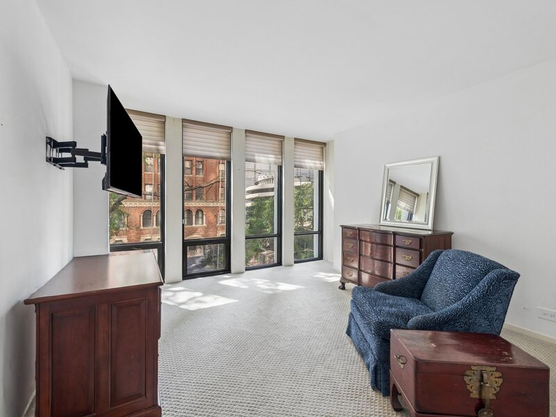 200 E Delaware Place Chicago IL 60611