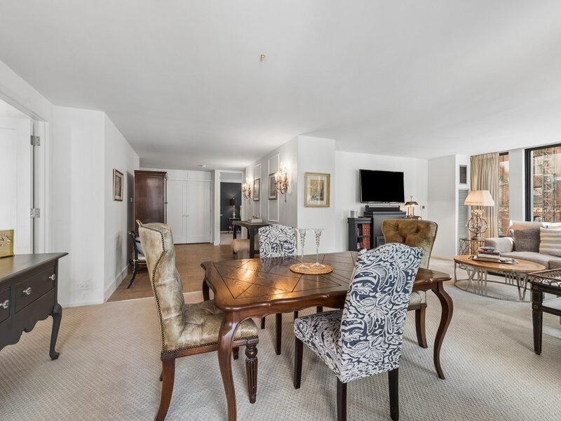 200 E Delaware Place Chicago IL 60611