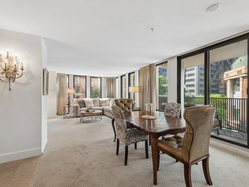 200 E Delaware Place Chicago IL 60611