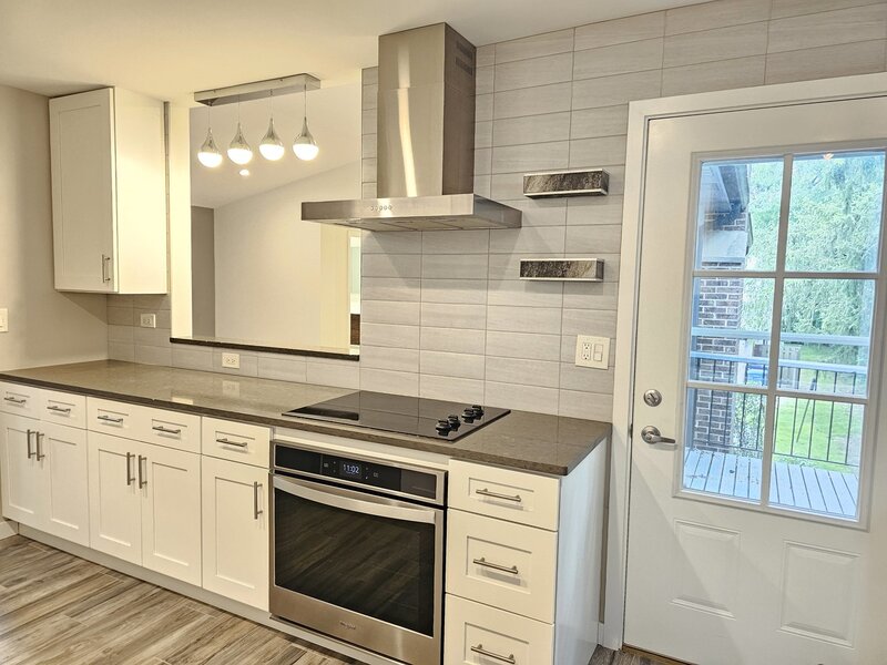 183 Grove Avenue Des Plaines IL 60016