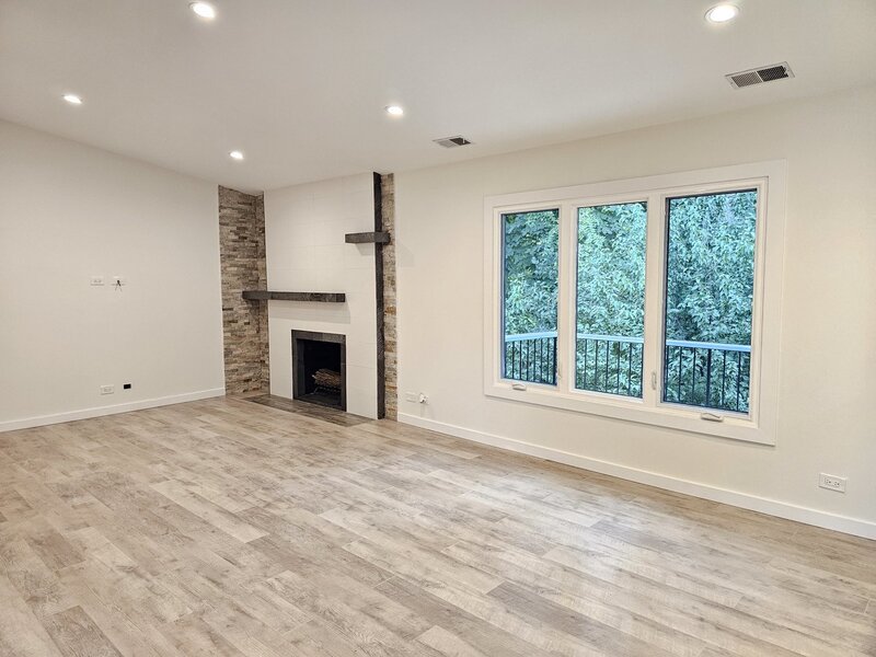 183 Grove Avenue Des Plaines IL 60016