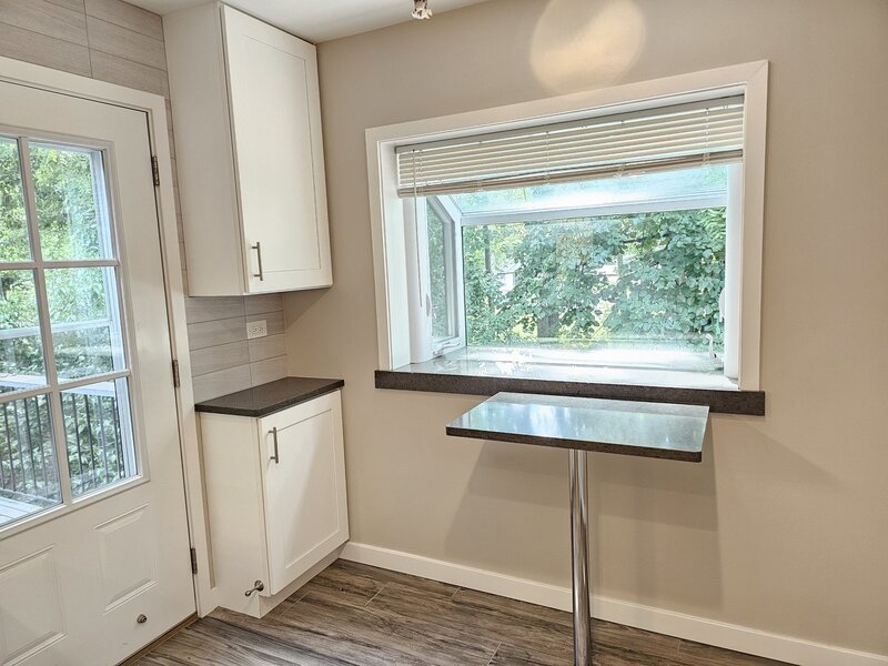 183 Grove Avenue Des Plaines IL 60016