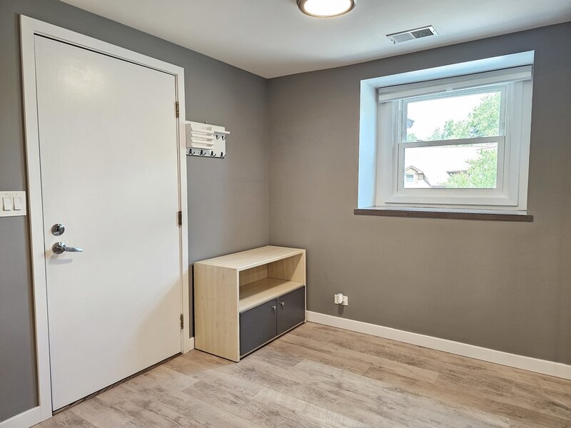 183 Grove Avenue Des Plaines IL 60016