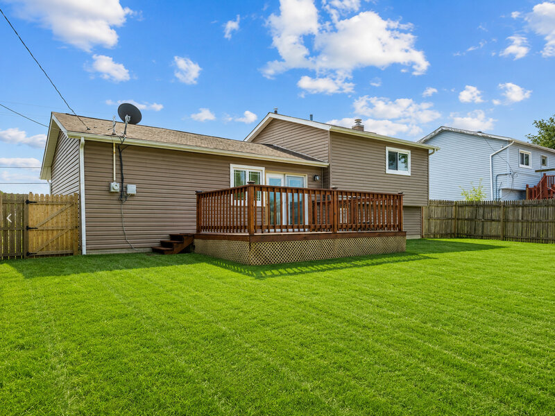 206 E Briarcliff Road Bolingbrook IL 60440