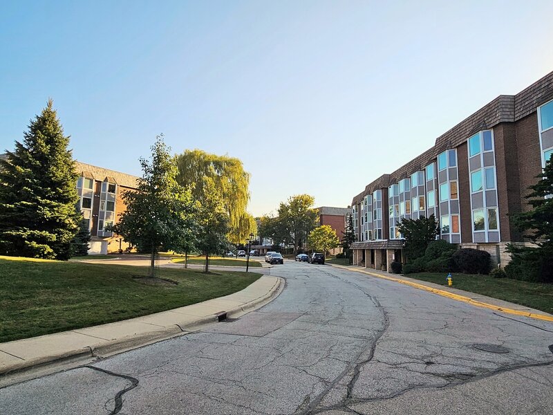 200 Thames Parkway Park Ridge IL 60068