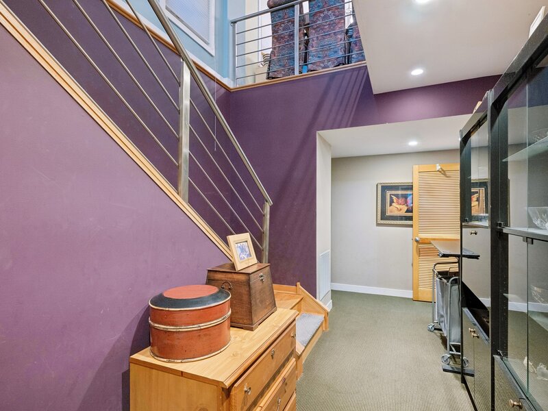 841 W Buckingham Place Chicago IL 60657