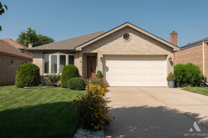 Photo of 7712 Parkside Avenue Burbank IL 60459