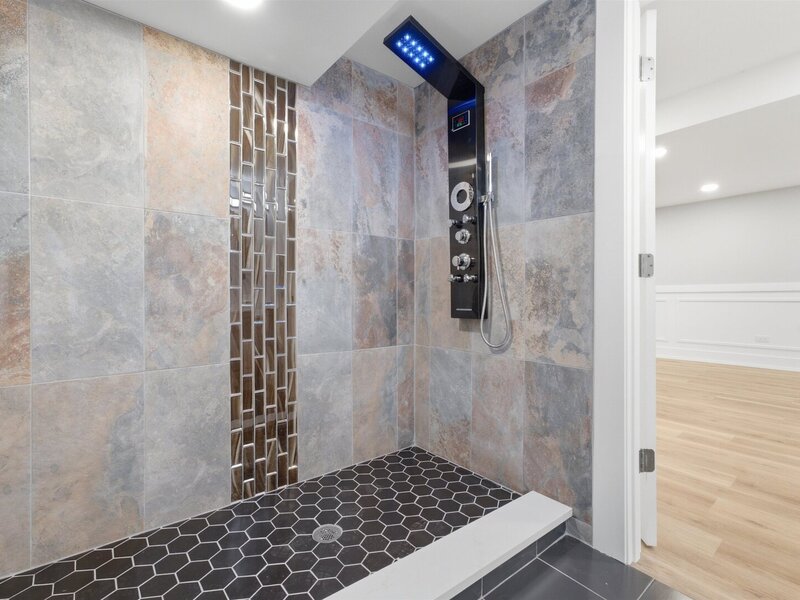 657 E 100th Place Chicago IL 60628