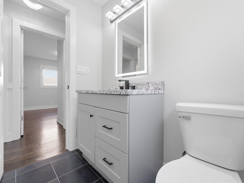 657 E 100th Place Chicago IL 60628