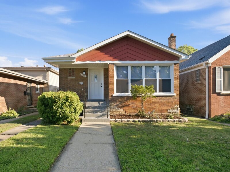 657 E 100th Place Chicago IL 60628